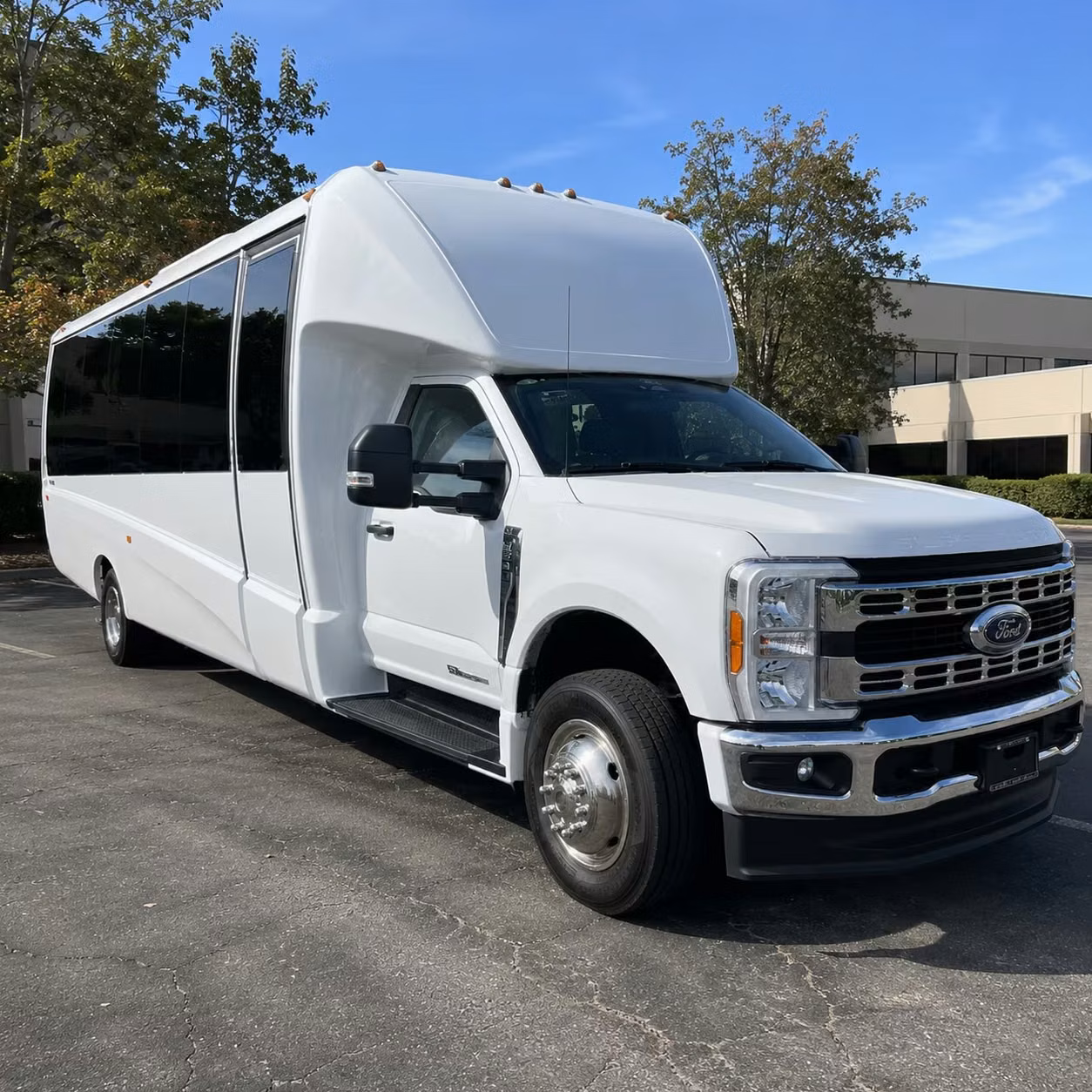 minibus rentals in sparks for prom groups who want comfort without the party bus price tag