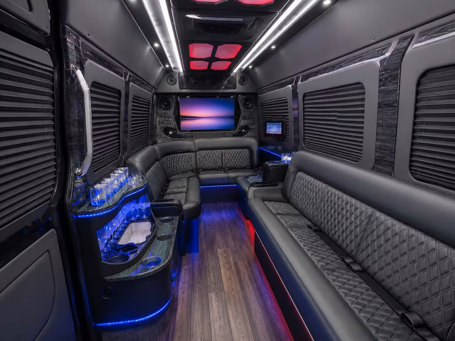 multi day bus rentals out of sparks for sports teams tour groups and corporate retreats