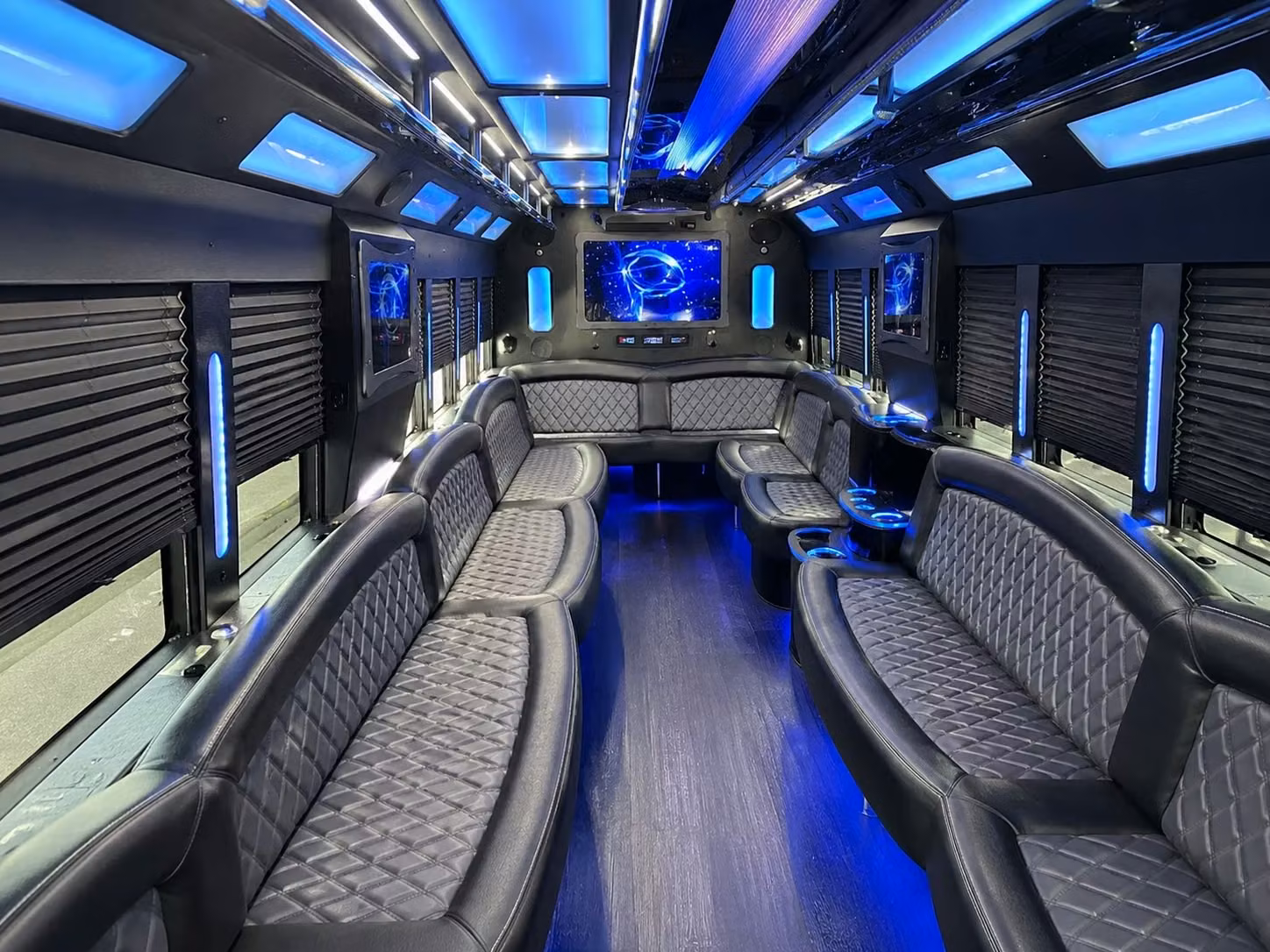 prom party buses in sparks that keep the night rolling from dinner to the dance floor